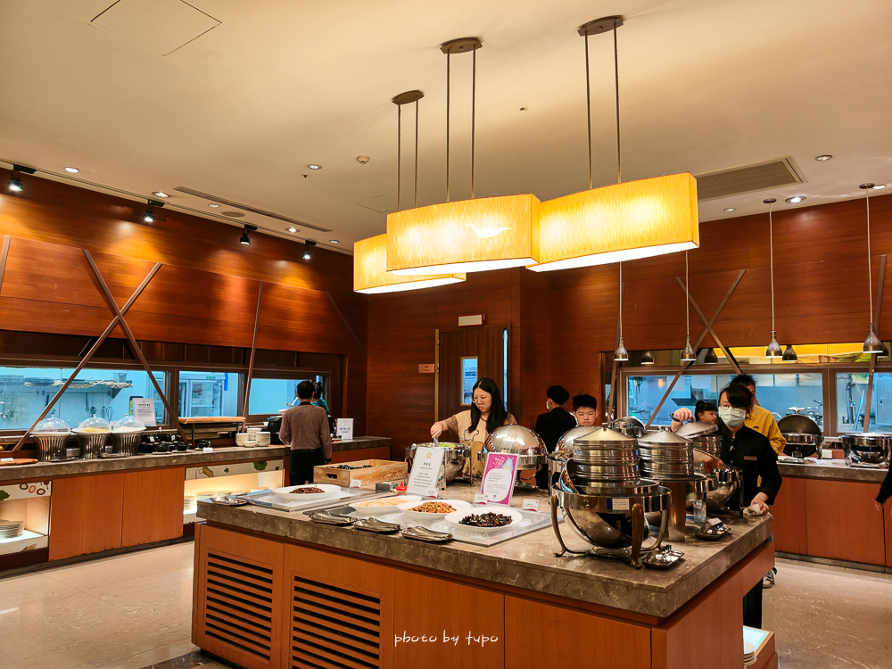 高雄親子飯店推薦｜高雄義大皇家酒店住宿開箱，滑水道＋義大樂園玩到翻，暑假優惠必住