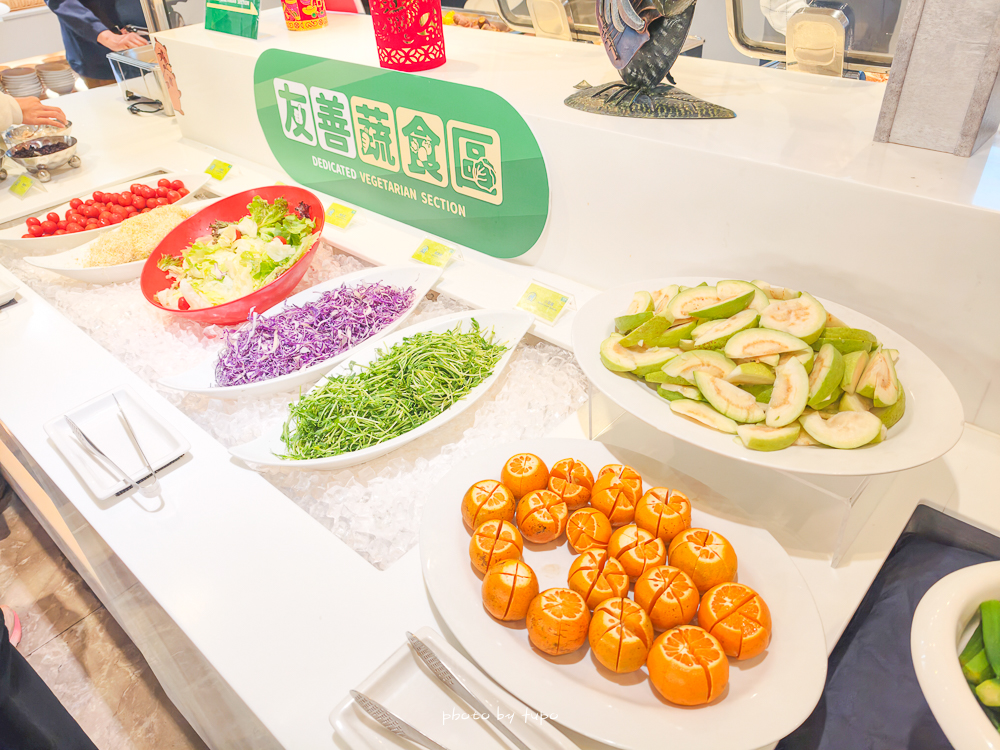 花蓮親子飯店推薦｜勤天大飯店花蓮館，水豚君主題房＋房內溜滑梯球池＋一泊三食宵夜吃到飽
