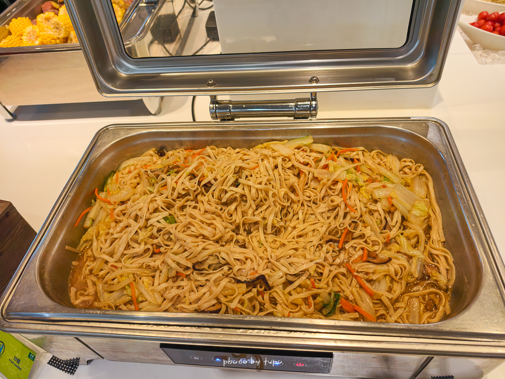 花蓮親子飯店推薦｜勤天大飯店花蓮館，水豚君主題房＋房內溜滑梯球池＋一泊三食宵夜吃到飽