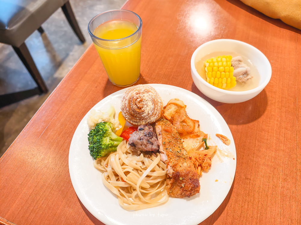 花蓮親子飯店推薦｜勤天大飯店花蓮館，水豚君主題房＋房內溜滑梯球池＋一泊三食宵夜吃到飽