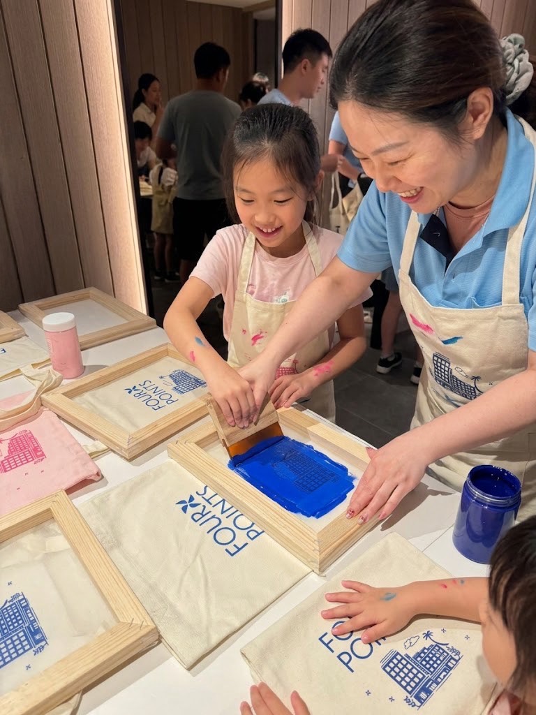 2026 八里住宿推薦｜八里福朋喜來登酒店實住開箱，小腹婆團購優惠、房內泡美人湯、無邊際泳池看煙火