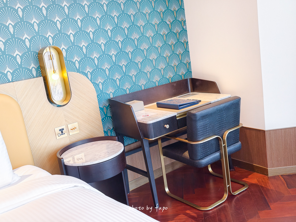 台中住宿推薦2026|最強黑馬奢華飯店!OKU Hotel Taichung歐酷酒店,米其林指南推薦、三層樓高室內酒塔、冠軍調酒師酒吧,近台中車站 台中住宿推薦2026|最強黑馬奢華飯店!OKU Hotel Taichung歐酷酒店,米其林指南推薦、三層樓高室內酒塔、冠軍調酒師酒吧,近台中車站