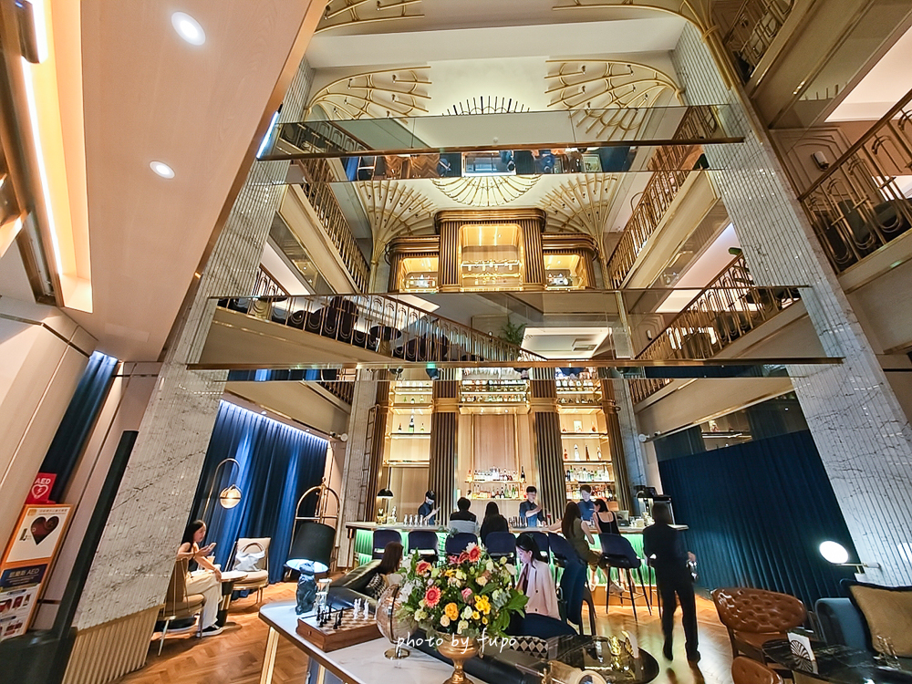 台中住宿推薦2026|最強黑馬奢華飯店!OKU Hotel Taichung歐酷酒店,米其林指南推薦、三層樓高室內酒塔、冠軍調酒師酒吧,近台中車站 台中住宿推薦2026|最強黑馬奢華飯店!OKU Hotel Taichung歐酷酒店,米其林指南推薦、三層樓高室內酒塔、冠軍調酒師酒吧,近台中車站