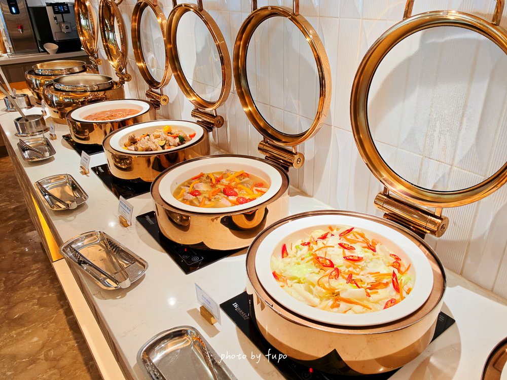 台中住宿推薦2026|最強黑馬奢華飯店!OKU Hotel Taichung歐酷酒店,米其林指南推薦、三層樓高室內酒塔、冠軍調酒師酒吧,近台中車站 台中住宿推薦2026|最強黑馬奢華飯店!OKU Hotel Taichung歐酷酒店,米其林指南推薦、三層樓高室內酒塔、冠軍調酒師酒吧,近台中車站