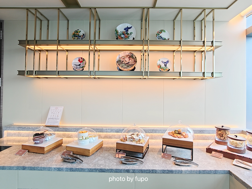 2026台北住宿推薦｜台北漢來大飯店實住開箱，無邊際泳池．25F貴賓軒行政酒廊吃到飽．島語自助餐．南港展覽館旁｜小腹婆團購優惠