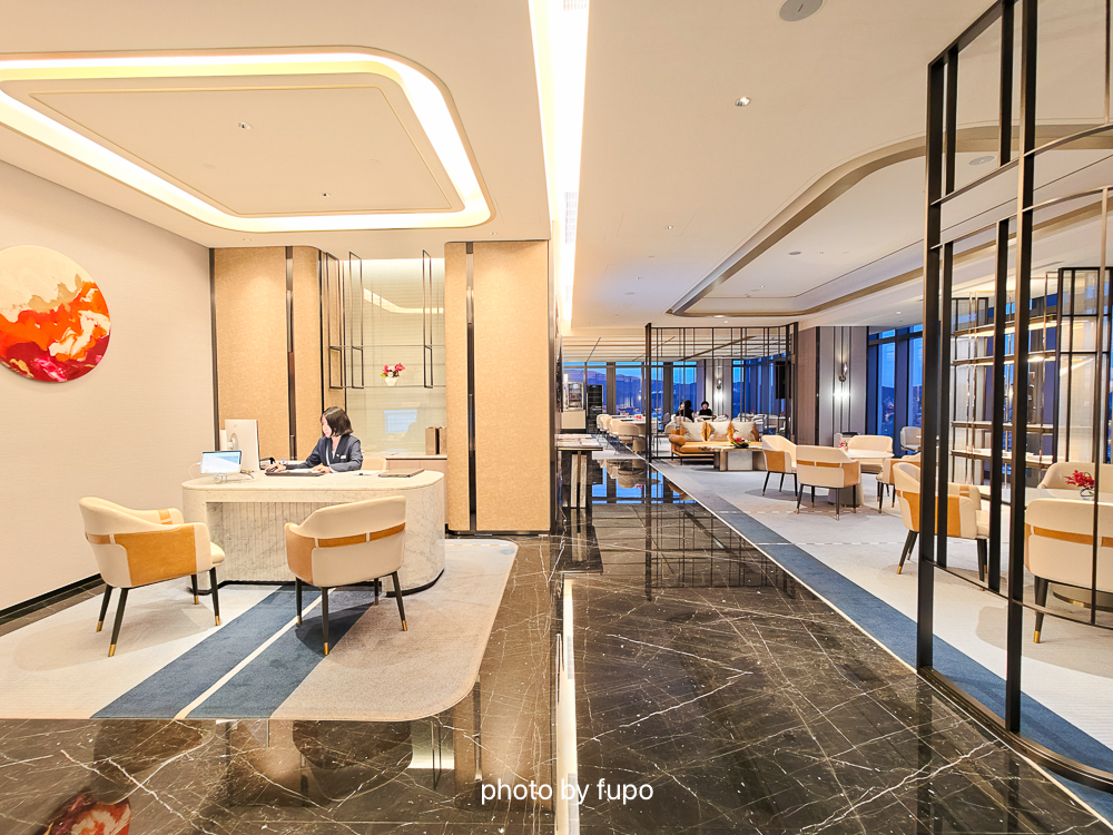 2026台北住宿推薦｜台北漢來大飯店實住開箱，無邊際泳池．25F貴賓軒行政酒廊吃到飽．島語自助餐．南港展覽館旁｜小腹婆團購優惠 @小腹婆大世界