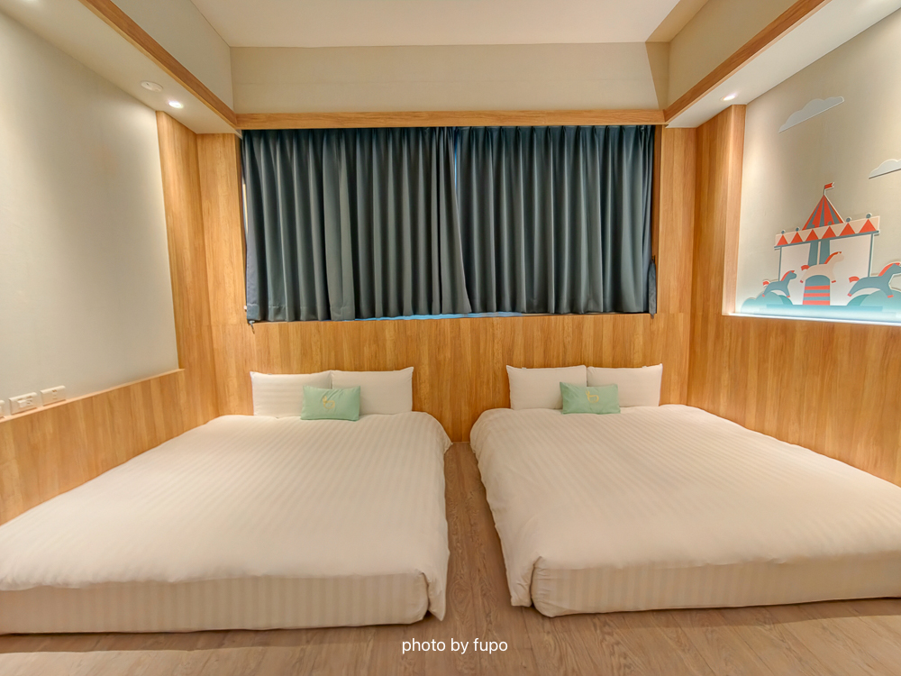 嘉義住宿推薦2026｜嘉義里亞行旅Liyaou Hotel，房間就是遊戲區．玩具租借回房．近嘉義火車站｜小腹婆團購優惠