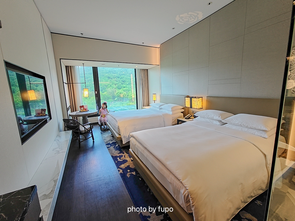 台北士林萬麗酒店住宿心得｜森林系山景無邊際泳池、房型早餐與優缺點，附近景點一次看