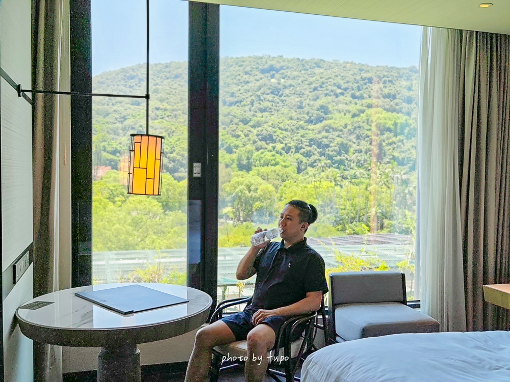 台北士林萬麗酒店住宿心得｜森林系山景無邊際泳池、房型早餐與優缺點，附近景點一次看