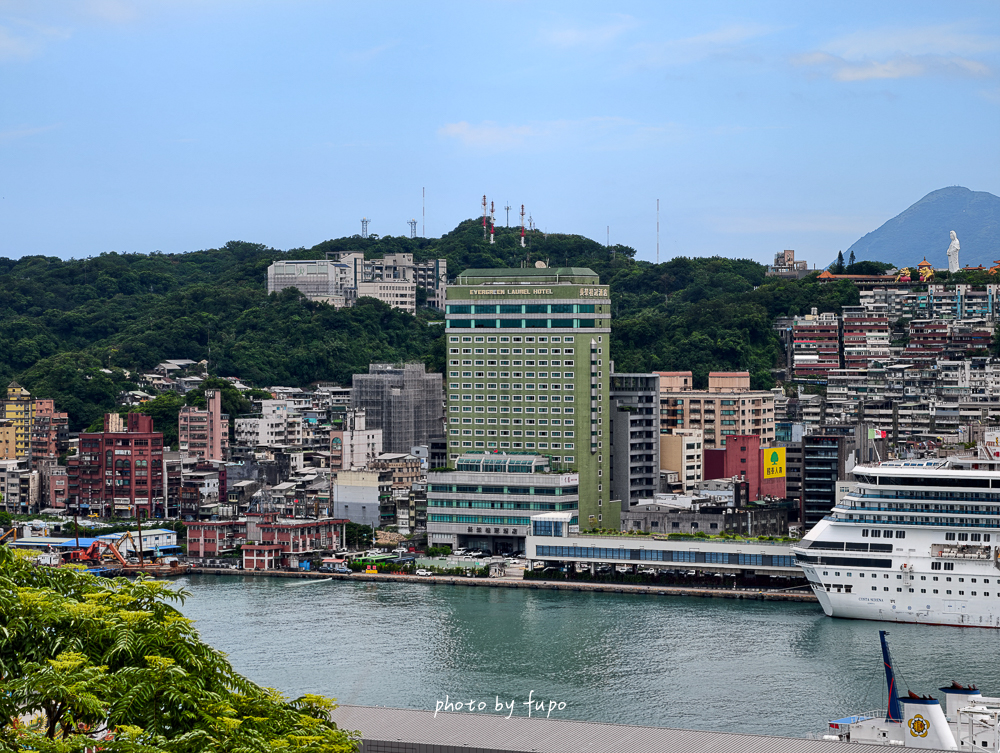 2026 基隆親子住宿推薦|基隆長榮桂冠酒店,走路就可以到廟口,竟然在房間裡看到郵輪!溫水泳池、親子遊戲區 2026 基隆親子住宿推薦|基隆長榮桂冠酒店,走路就可以到廟口,竟然在房間裡看到郵輪!溫水泳池、親子遊戲區