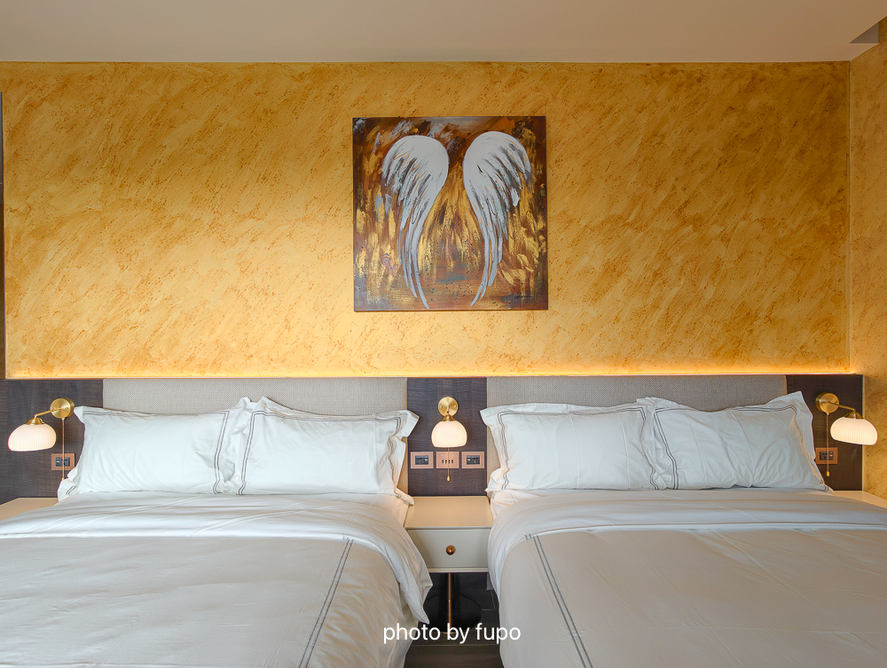 瑞芳住宿推薦2026｜芳印鐵旅Fun inn，最新鐵道主題飯店，房內看火車，走路就到瑞芳火車站，近九份金瓜石猴硐