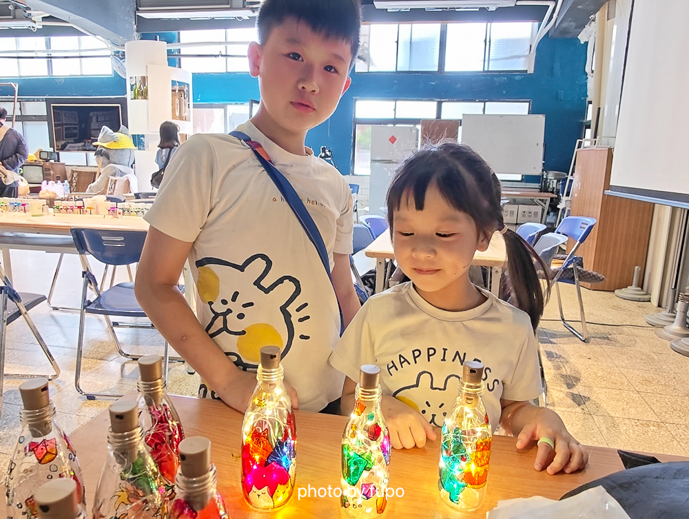 瑞芳住宿推薦2026｜芳印鐵旅Fun inn，最新鐵道主題飯店，房內看火車，走路就到瑞芳火車站，近九份金瓜石猴硐