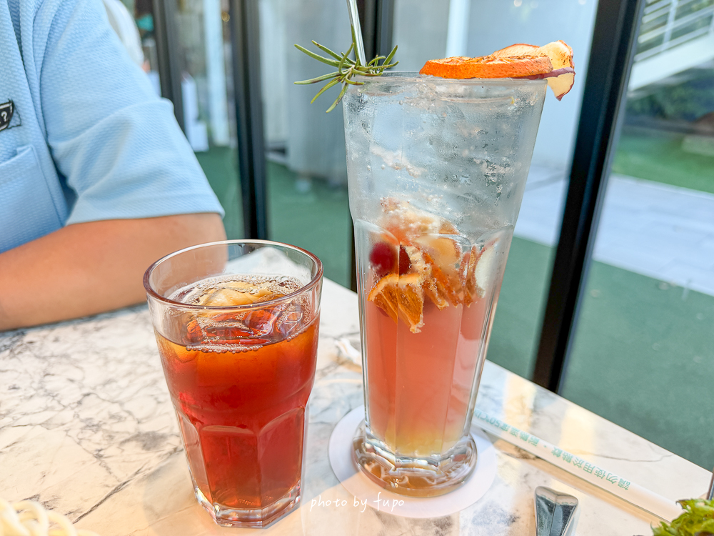 內湖不限時咖啡廳推薦|布納咖啡館 BUNA CAF’E 內湖館,三總附近純白玻璃屋餐廳,餐點份量大、連男生都吃飽、寵物友善 內湖不限時咖啡廳推薦|布納咖啡館 BUNA CAF’E 內湖館,三總附近純白玻璃屋餐廳,餐點份量大、連男生都吃飽、寵物友善