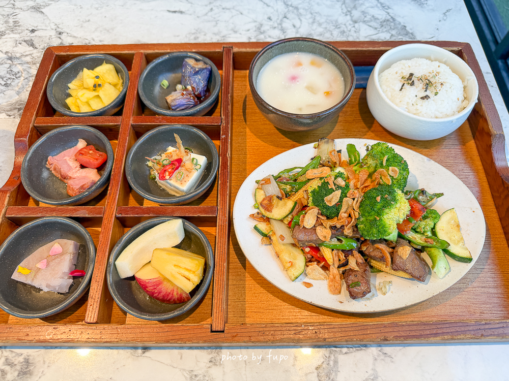 內湖不限時咖啡廳推薦|布納咖啡館 BUNA CAF’E 內湖館,三總附近純白玻璃屋餐廳,餐點份量大、連男生都吃飽、寵物友善 內湖不限時咖啡廳推薦|布納咖啡館 BUNA CAF’E 內湖館,三總附近純白玻璃屋餐廳,餐點份量大、連男生都吃飽、寵物友善
