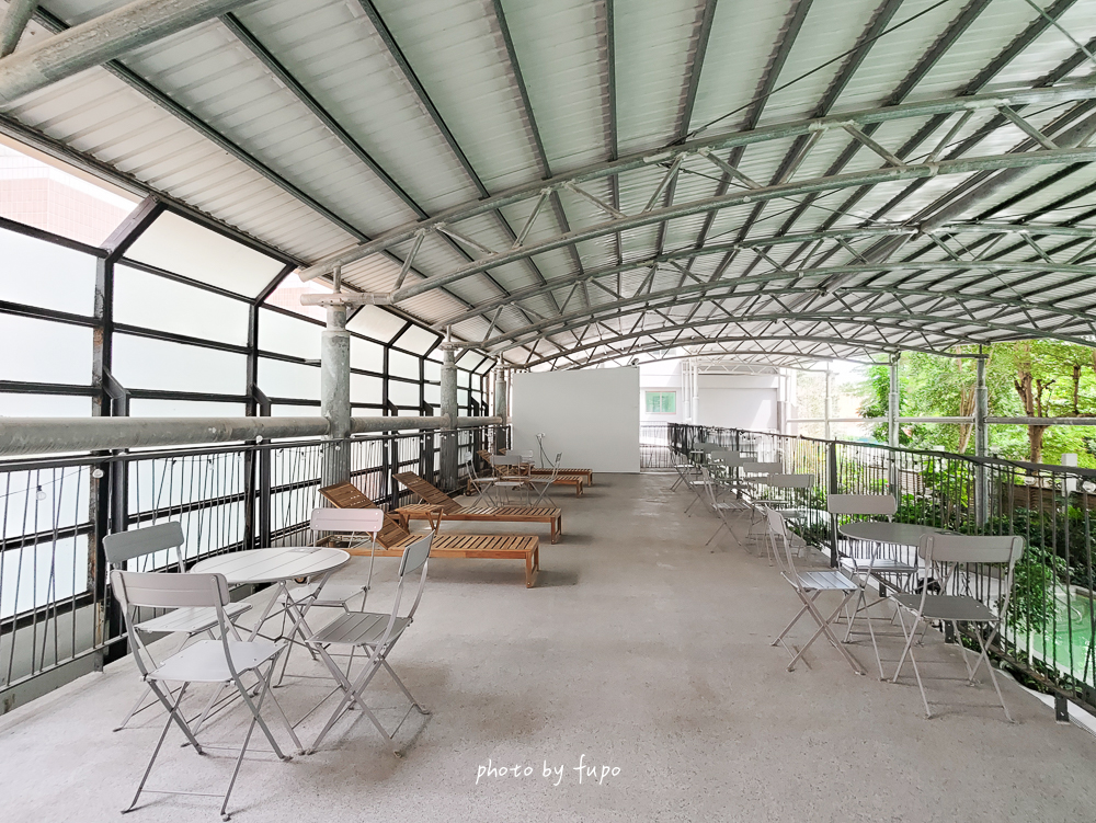 礁溪住宿推薦｜隱藏巷弄裡「冠翔泉旅」開箱，湯圍溝公園旁綠建築溫泉飯店，房間就可以泡湯，早餐可以吃到13:00，不怕曬半露天大眾風呂，優缺點老實說