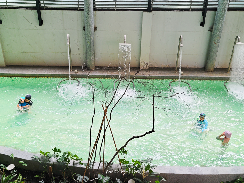 礁溪住宿推薦｜隱藏巷弄裡「冠翔泉旅」開箱，湯圍溝公園旁綠建築溫泉飯店，房間就可以泡湯，早餐可以吃到13:00，不怕曬半露天大眾風呂，優缺點老實說