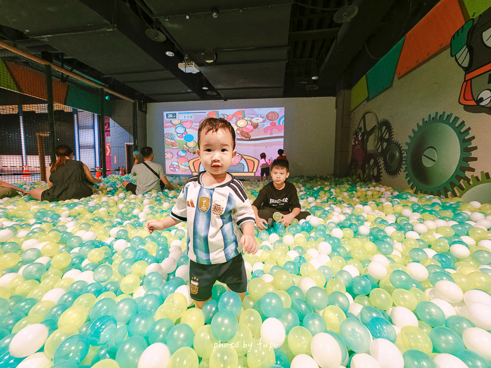2026新竹親子飯店「新竹煙波湖濱館」下雨天也可以暢玩的全台最大室內遊戲區親子飯店、溫水游泳池，早餐Buffet超好吃！