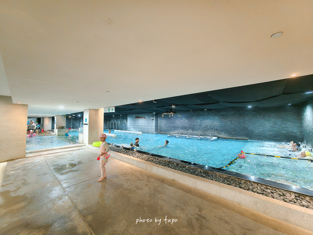 2026新竹親子飯店「新竹煙波湖濱館」下雨天也可以暢玩的全台最大室內遊戲區親子飯店、溫水游泳池，早餐Buffet超好吃！