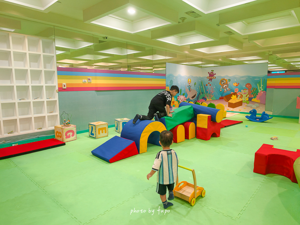 2026新竹親子飯店「新竹煙波湖濱館」下雨天也可以暢玩的全台最大室內遊戲區親子飯店、溫水游泳池，早餐Buffet超好吃！