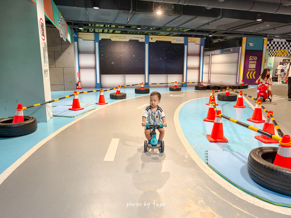 2026新竹親子飯店「新竹煙波湖濱館」下雨天也可以暢玩的全台最大室內遊戲區親子飯店、溫水游泳池，早餐Buffet超好吃！