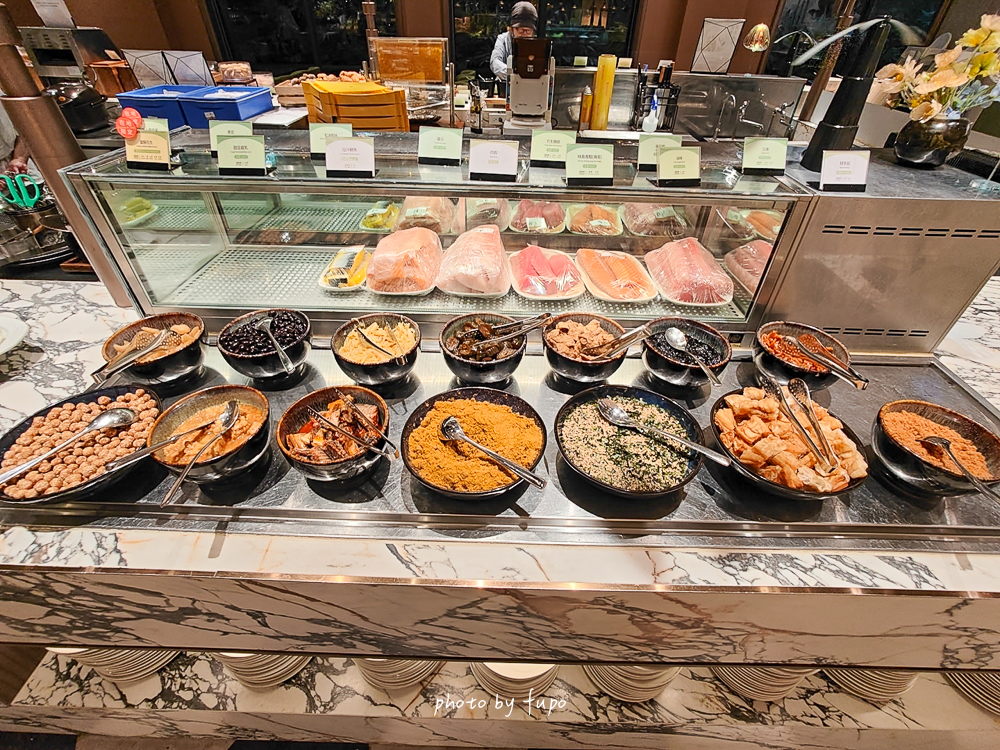 2026新竹親子飯店「新竹煙波湖濱館」下雨天也可以暢玩的全台最大室內遊戲區親子飯店、溫水游泳池，早餐Buffet超好吃！