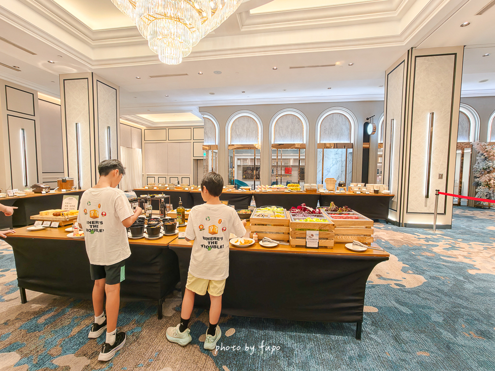 2026新竹親子飯店「新竹煙波湖濱館」下雨天也可以暢玩的全台最大室內遊戲區親子飯店、溫水游泳池，早餐Buffet超好吃！