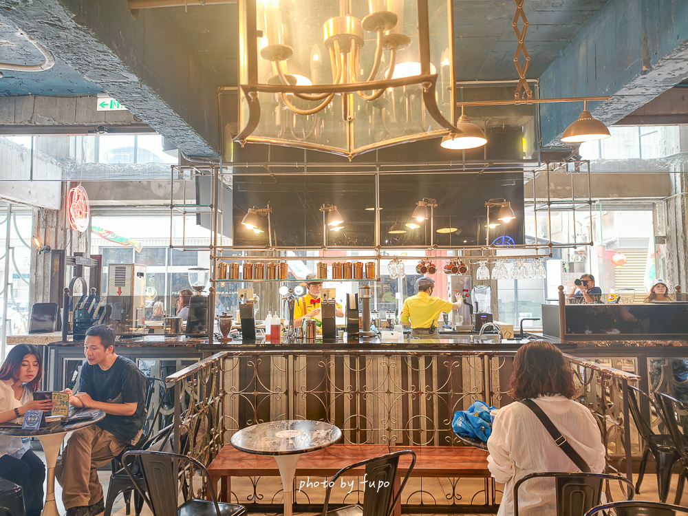 台中悅樂旅店站前館