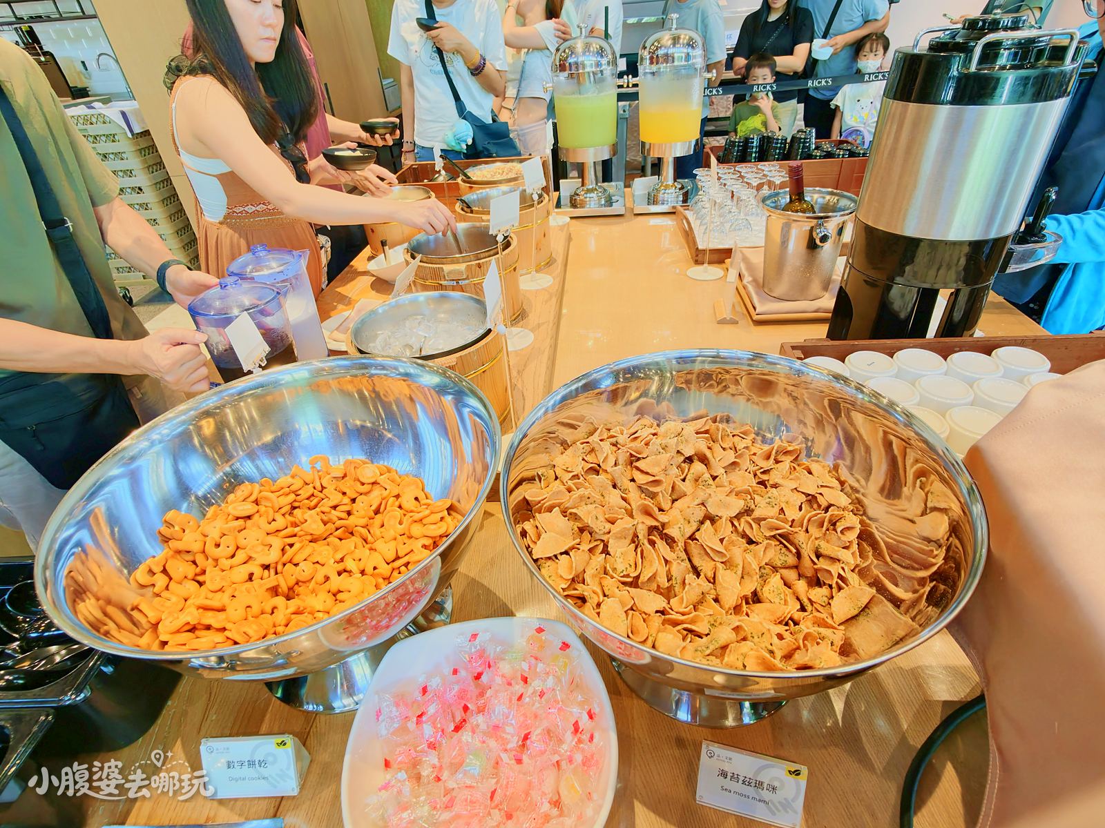 2026宜蘭礁溪親子飯店|品文旅礁溪 HOTEL PIN 開箱,房間就能泡湯、室內兒童戲水池、披薩DIY、迎賓點心+晚間點心、樹屋露營房一次看