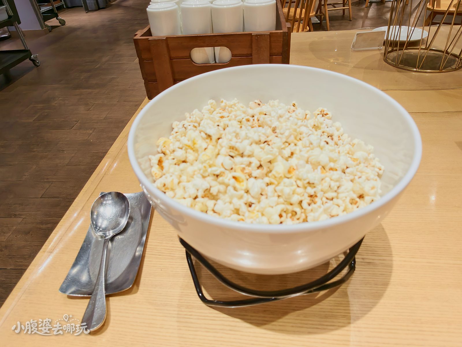2026宜蘭礁溪親子飯店|品文旅礁溪 HOTEL PIN 開箱,房間就能泡湯、室內兒童戲水池、披薩DIY、迎賓點心+晚間點心、樹屋露營房一次看